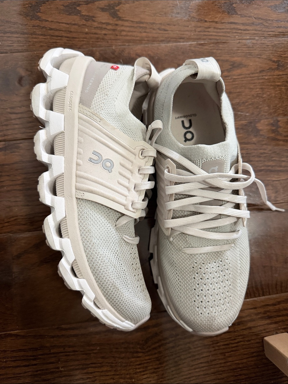 On Cloudswift Lightweight Running Sneakers in Light Beige